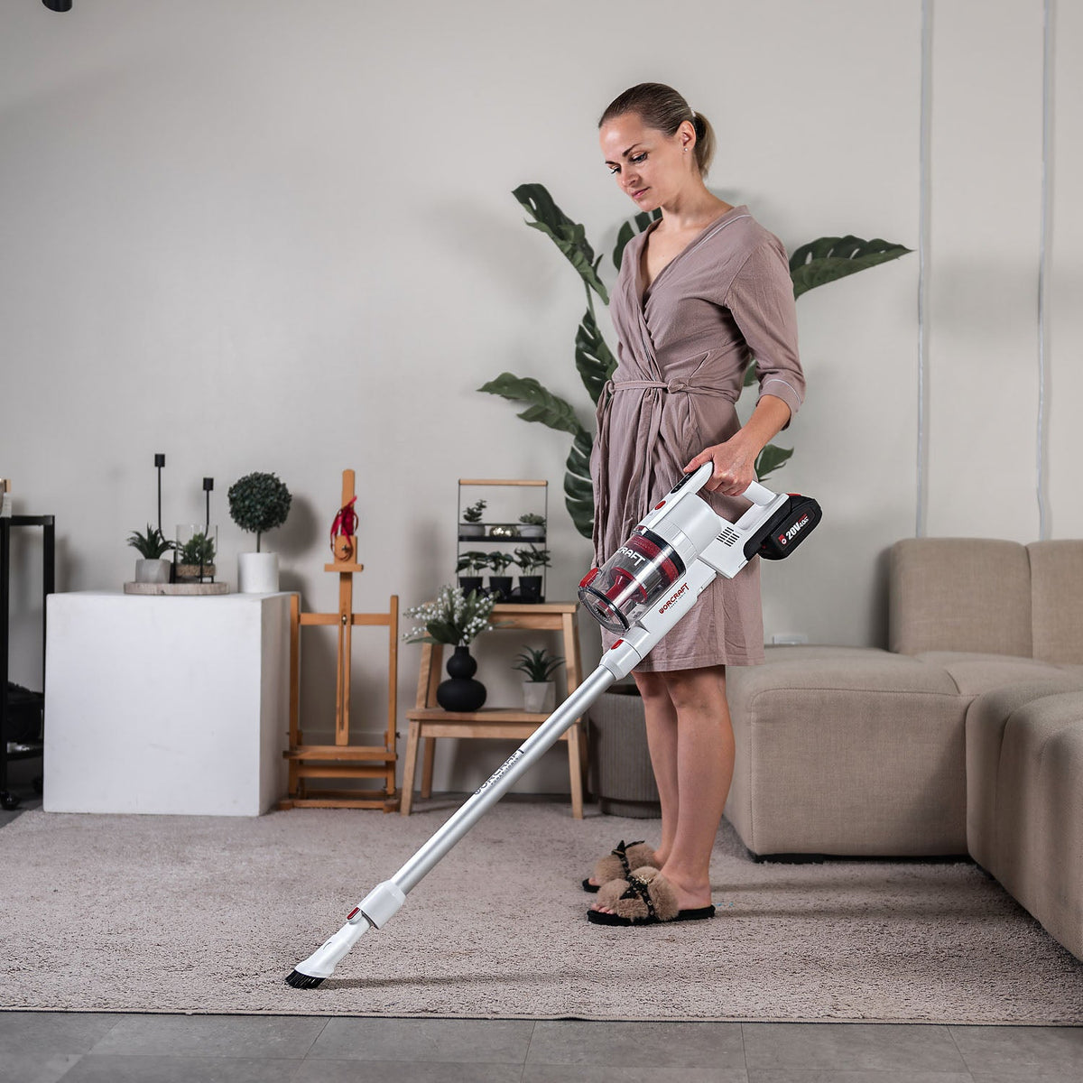 WorCraft 20V Cordless Stick Vacuum Kit with 4.0Ah Battery Options & Charger