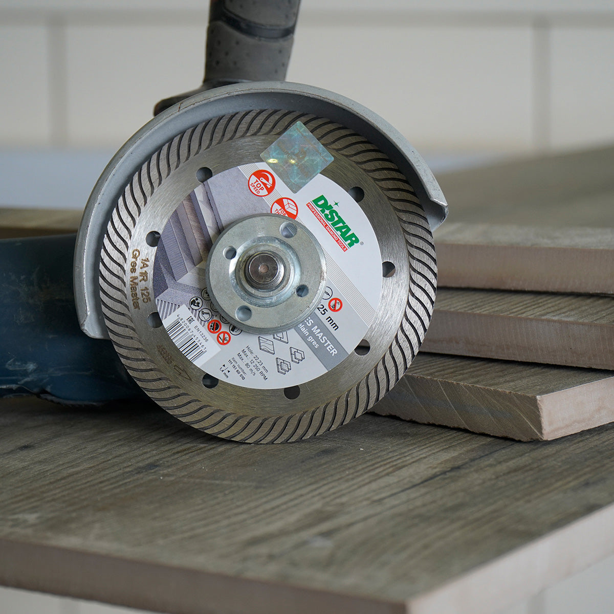 DISTAR Gres Master 4.5 to 5 inch diamond blade for high-speed cutting of porcelain gres