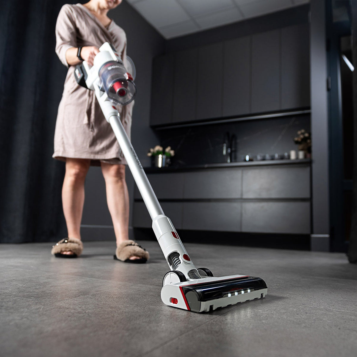 WorCraft 20V Cordless Stick Vacuum Kit with 4.0Ah Battery Options & Charger