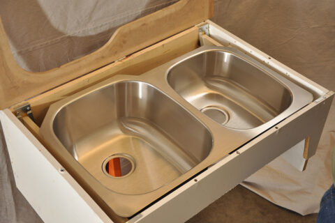 E-Z Sink Bracket components and multi-bowl strap